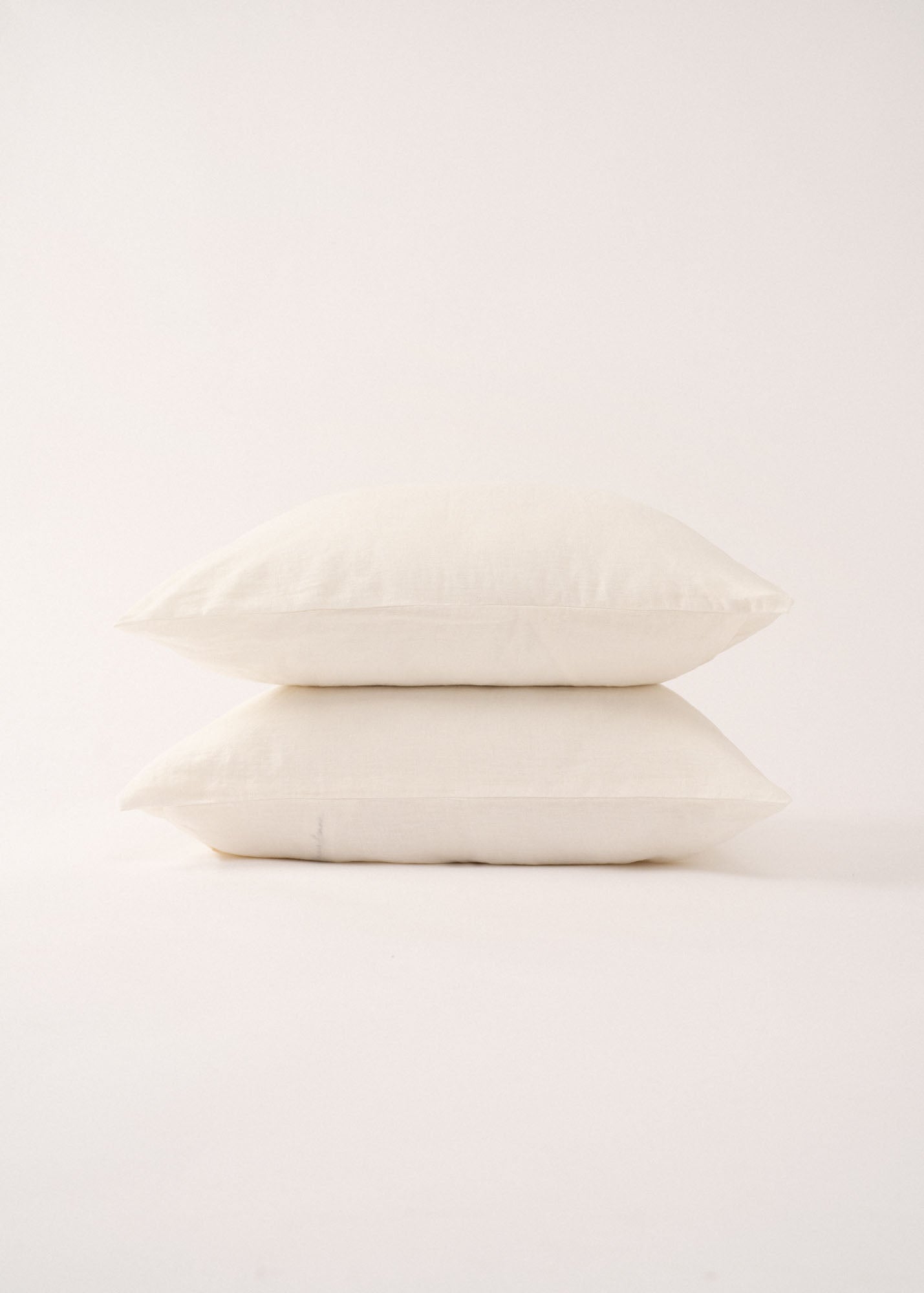 AmourLinen Linen pillowcases Linen pillowcase in White Linen pillowcase in White